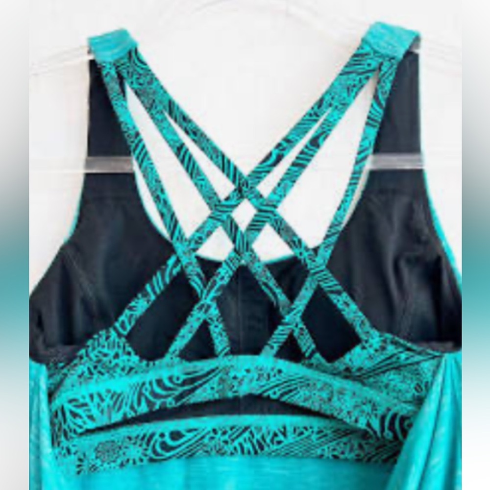 Sz 2 lululemon top tank